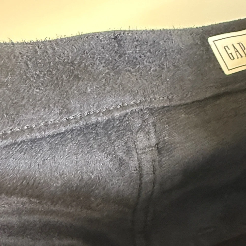 GAP Women's Cheeky Straight Leg High Rise in Black Faux Leather - Picture 8 of 10